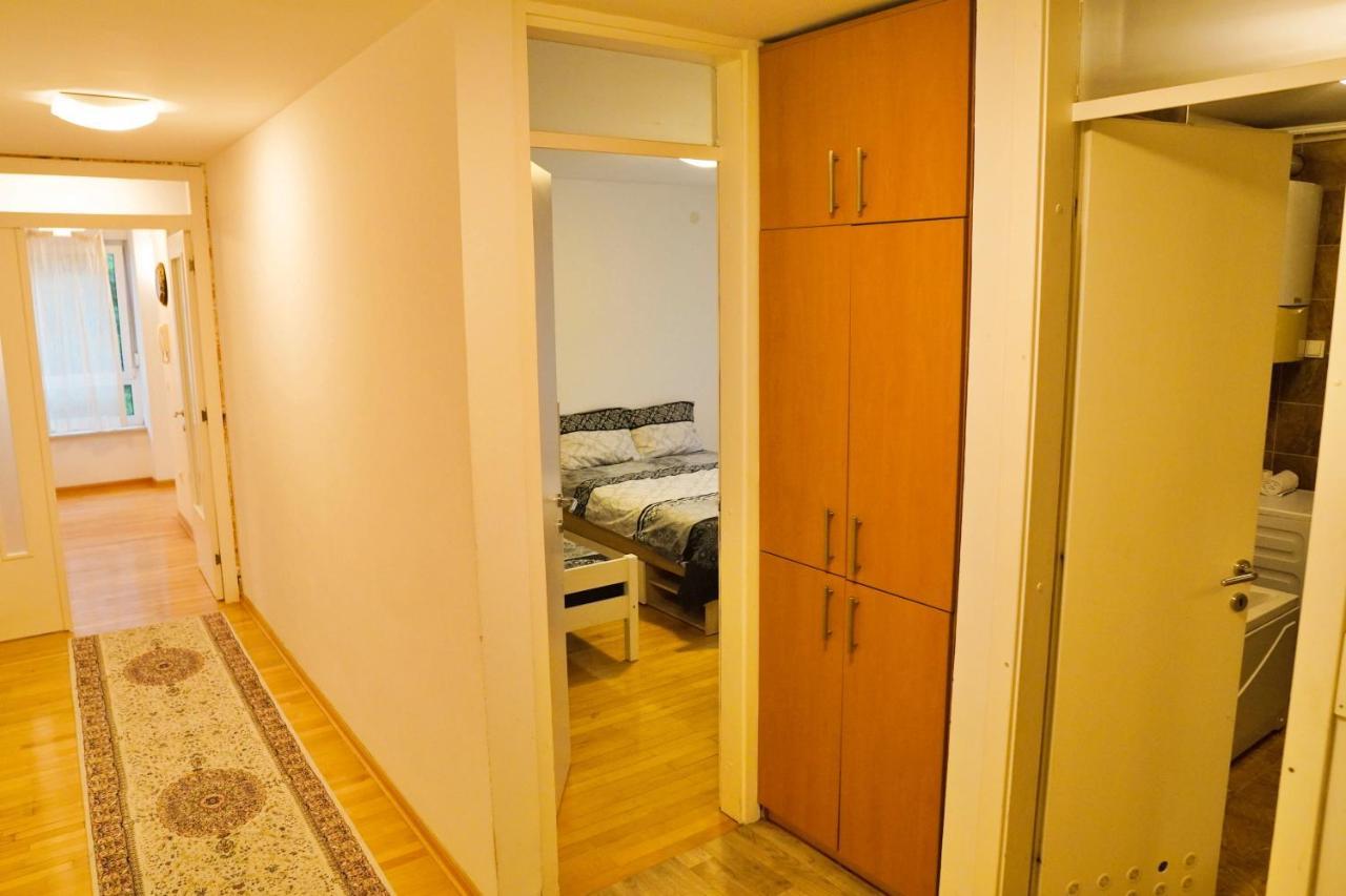 City Center Grand Apartment - Three-Bedroom, Free Parking Сараево Экстерьер фото