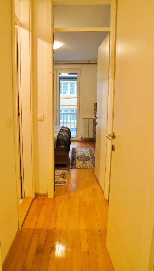 City Center Grand Apartment - Three-Bedroom, Free Parking Сараево Экстерьер фото