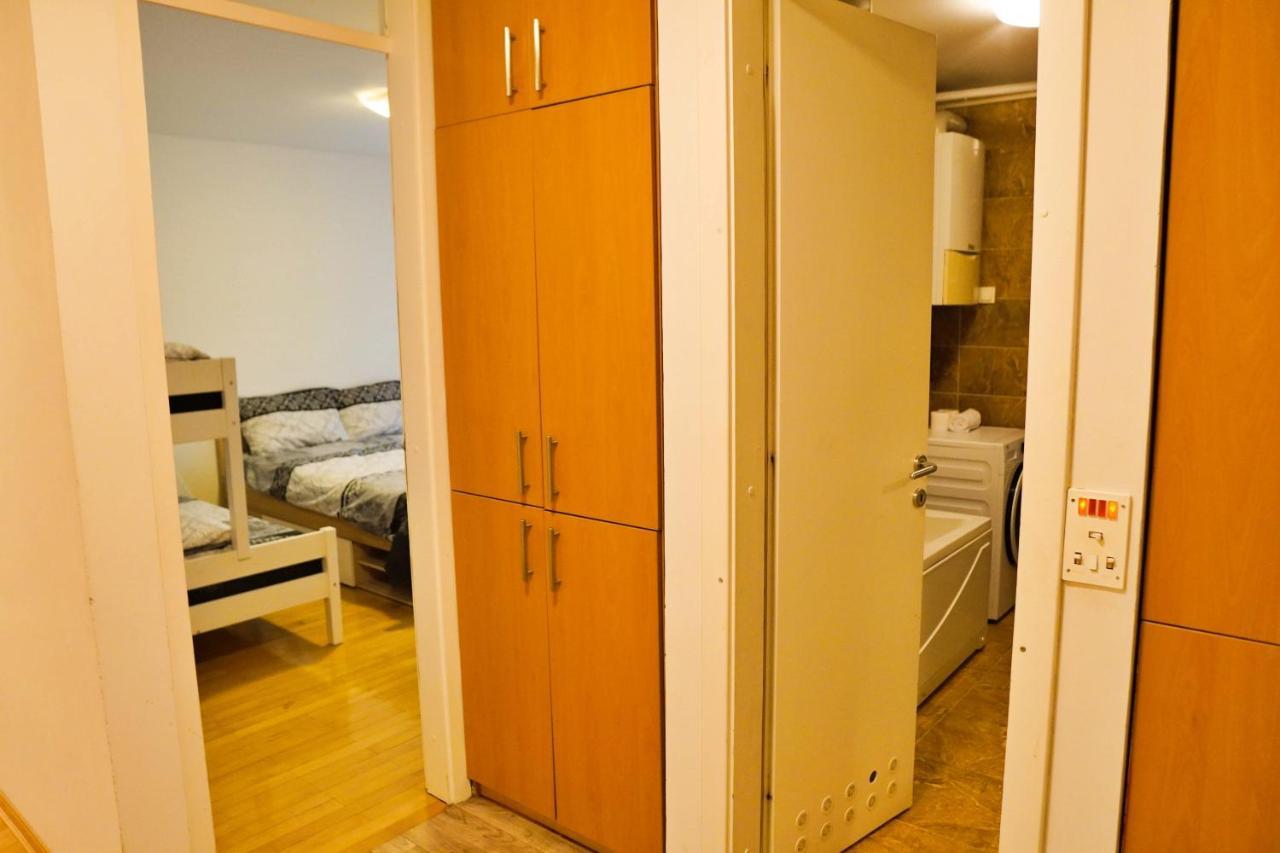 City Center Grand Apartment - Three-Bedroom, Free Parking Сараево Экстерьер фото