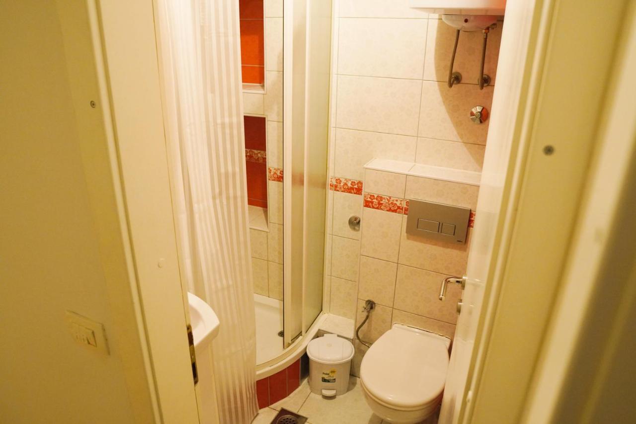 City Center Grand Apartment - Three-Bedroom, Free Parking Сараево Экстерьер фото